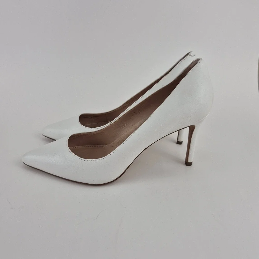 Banana Republic 12-Hour Pump White Leather Pointed Toe Stiletto Heels 8M